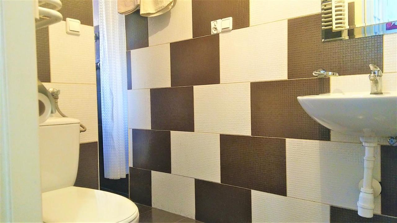Dom Goscinny Ela Hostal