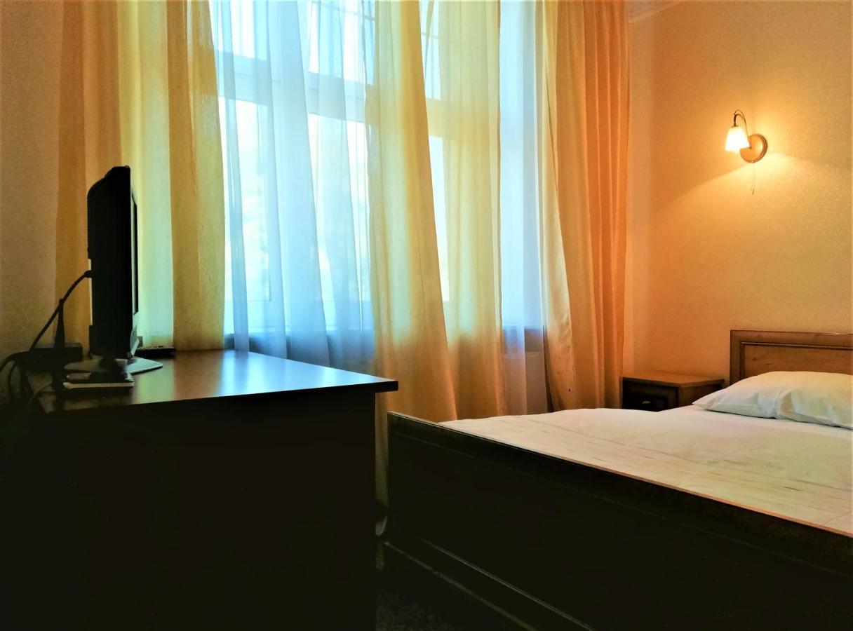Dom Goscinny Ela Hostal